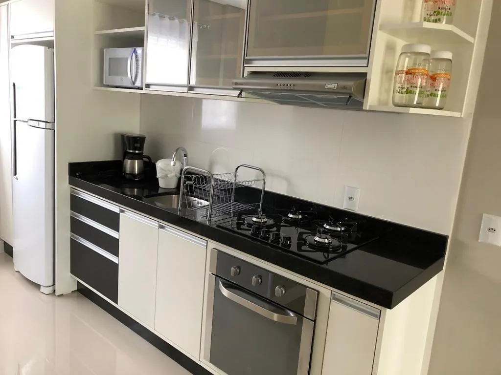 Costa Azul - EXCELENTE LOCALIZAÇÃO Apartamento Bombinhas 0*,  Brasil
